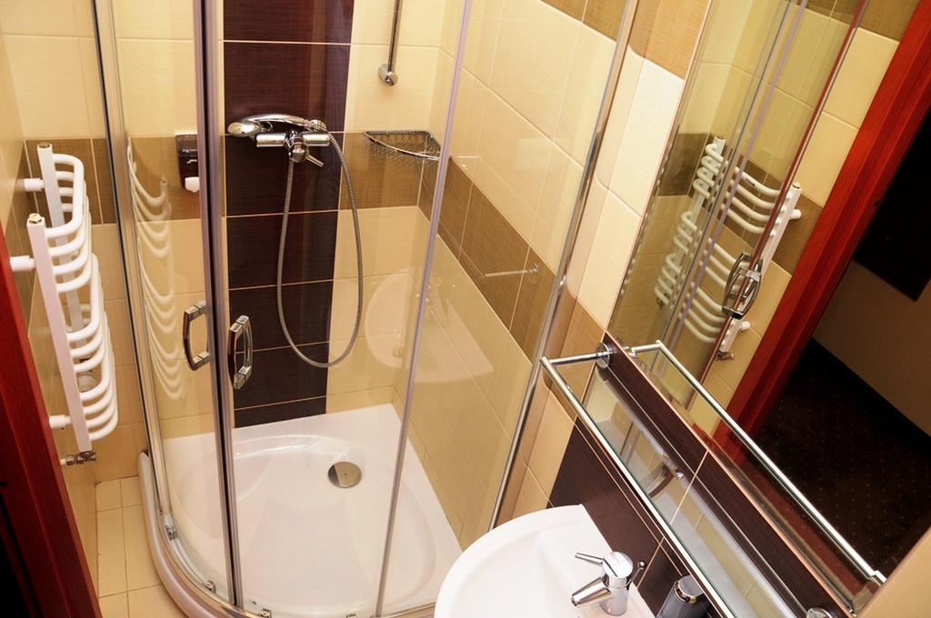 Hotel Wityng Ślesin Chambre photo