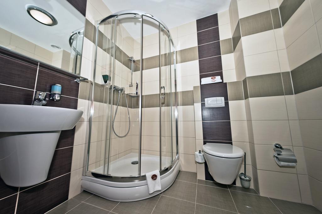 Hotel Wityng Ślesin Chambre photo